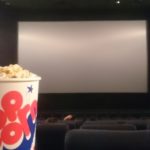 映画館への持ち込みはどこまでOK？禁止理由と各社のアナウンス内容